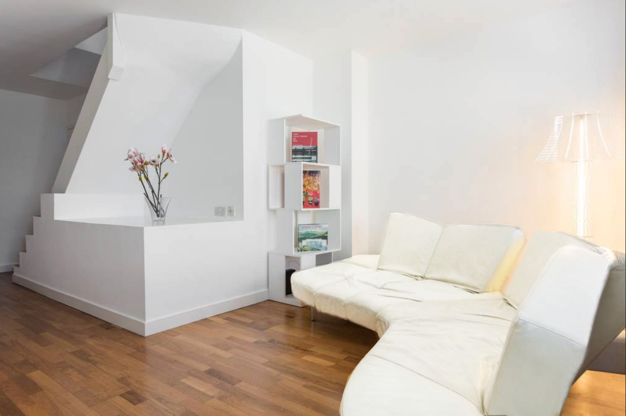Camden Town Apartment I 2019