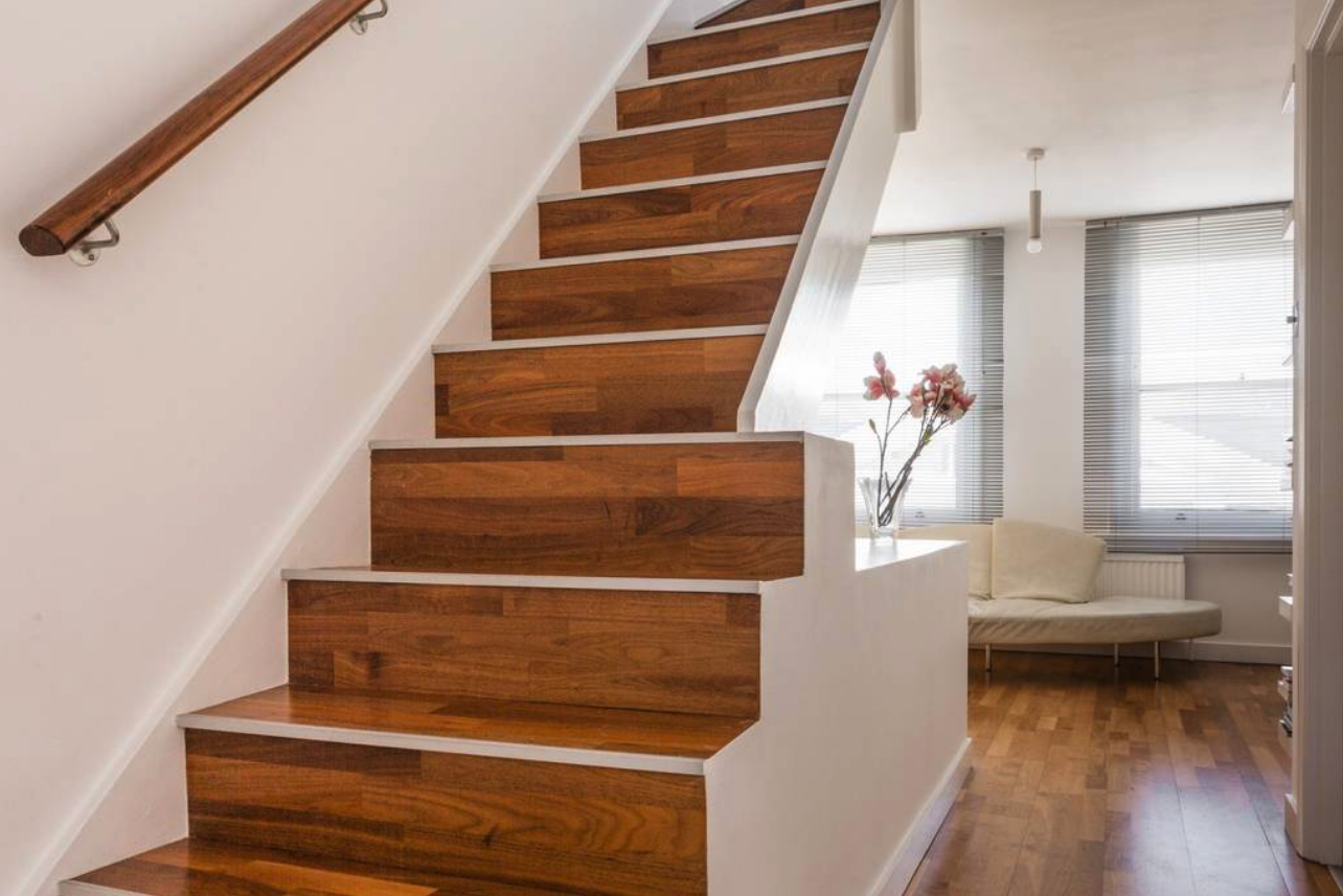 Camden Town Apartment I 2019